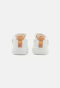Friboo Sneakers Laag - White -Friboo Verkoopwinkel 466da5095c754cd1bbc0fd2758a4d3ce