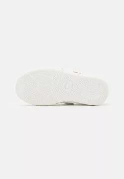 Friboo Sneakers Laag - White -Friboo Verkoopwinkel 54281d75f9de40c599cb83e2cbefc243