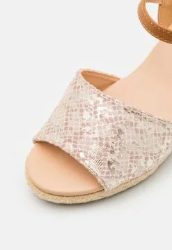 Friboo Sandalen - Rose Gold -Friboo Verkoopwinkel 7fe68fb4f06e4b12a63cbc10ee73f789