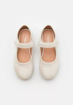 Friboo Ballerina'S - White -Friboo Verkoopwinkel 86ee6dbb941746ca8c269f7e8502e56b
