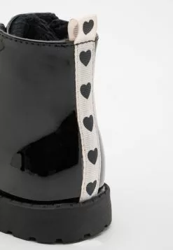 Friboo Korte Laarzen - Black -Friboo Verkoopwinkel a224016b28df4fe0a9ab09d70070c8e8