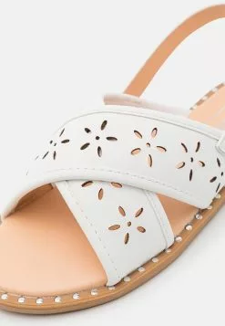 Friboo Sandalen - White -Friboo Verkoopwinkel b9a67facf70a46b8bdd6f90745f5f9f5